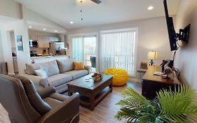 Ah-B204 Remodeled 2Nd Floor Condo, Shared Pool & Hot Tub, Near Marina